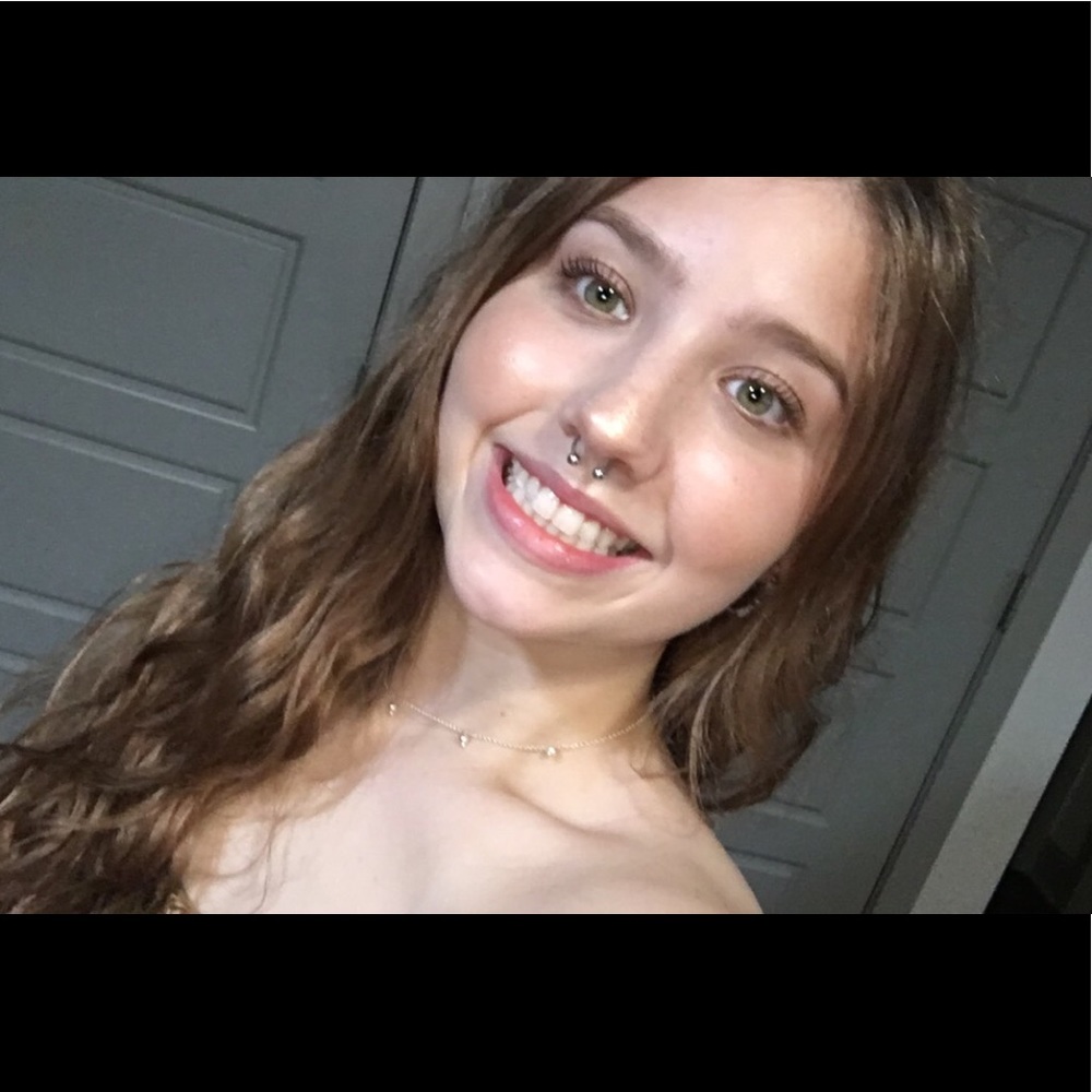 Meet your Posher, Delayne